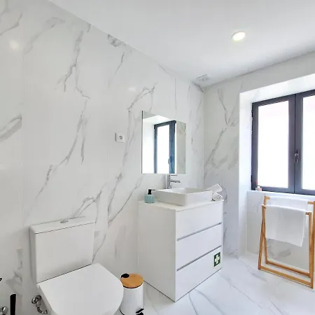 Apartment Tilias House Covilha